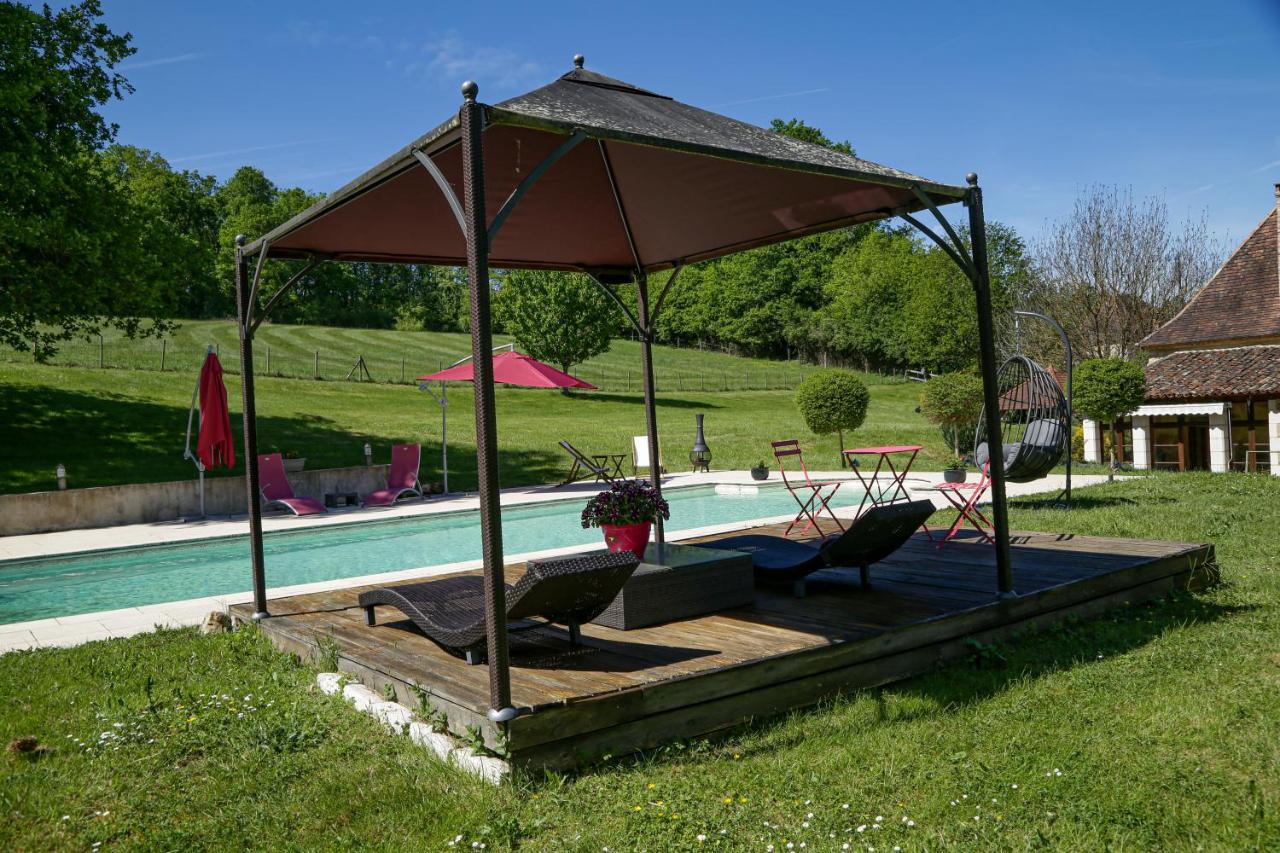 Domaine Du Bourg Salon Bed & Breakfast Exterior photo